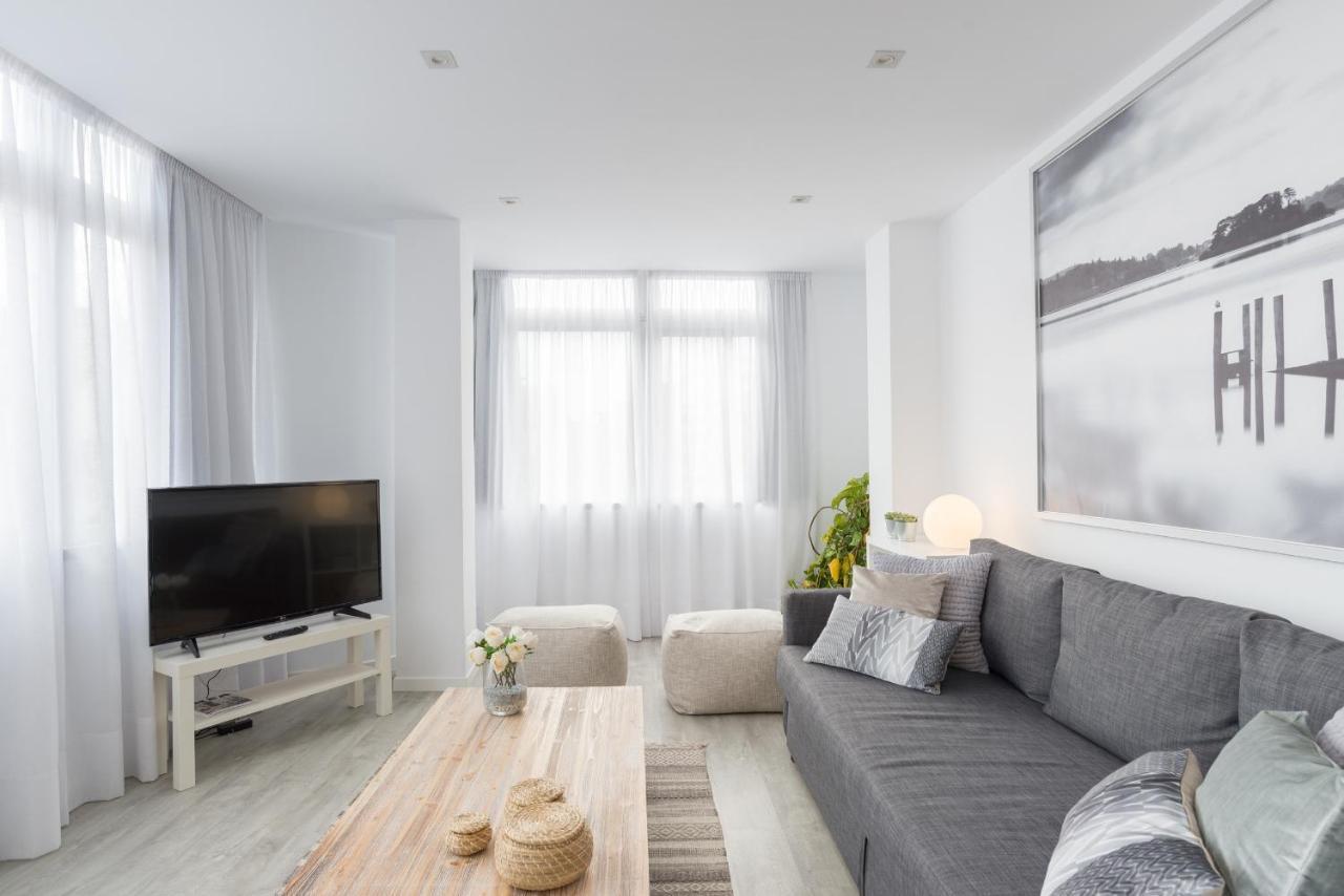 Urbe10 Angel Ganivet 2 Bedrooms Apartment Malaga Exterior photo